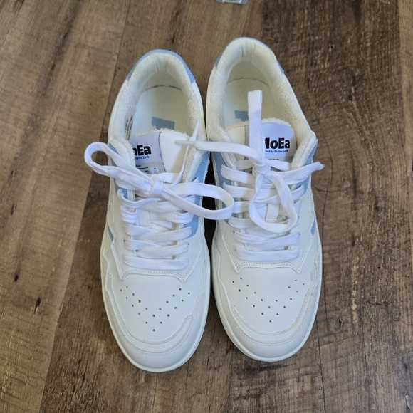 Moea Womens Size 37 White and Blue Sneakers, Excellent Condition - Picture 4 of 15